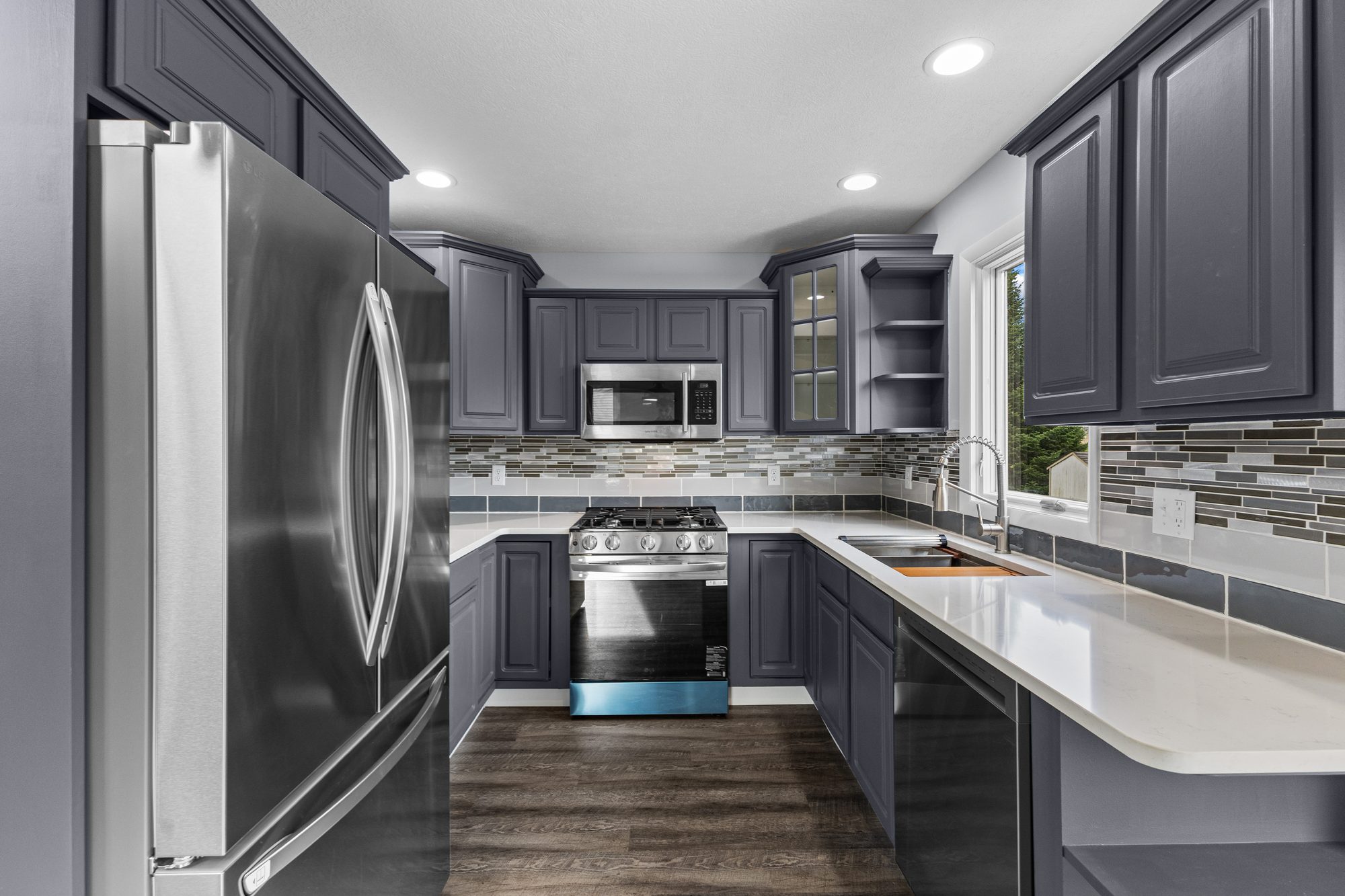 Interior real estate photo from the same listing as the floor plan